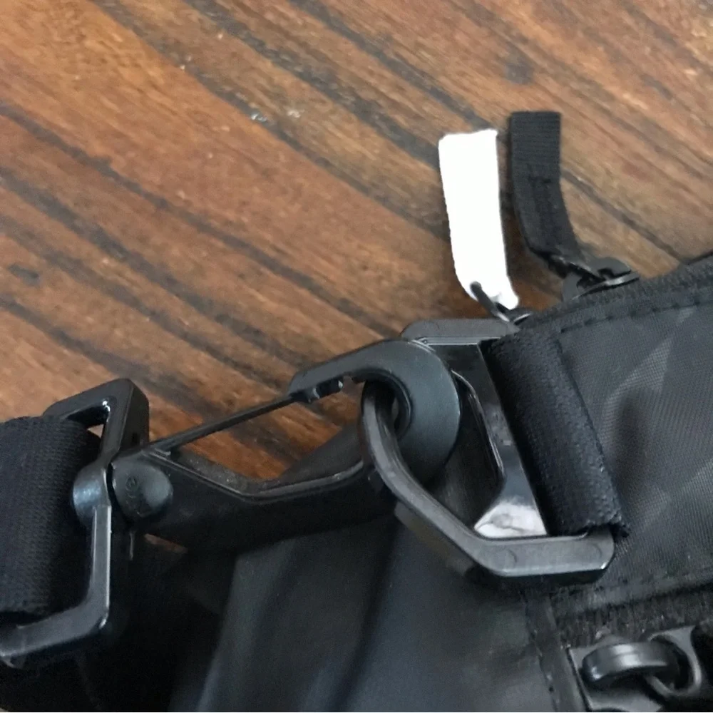 👟VINTAGE NIKE Black Athletic Bag